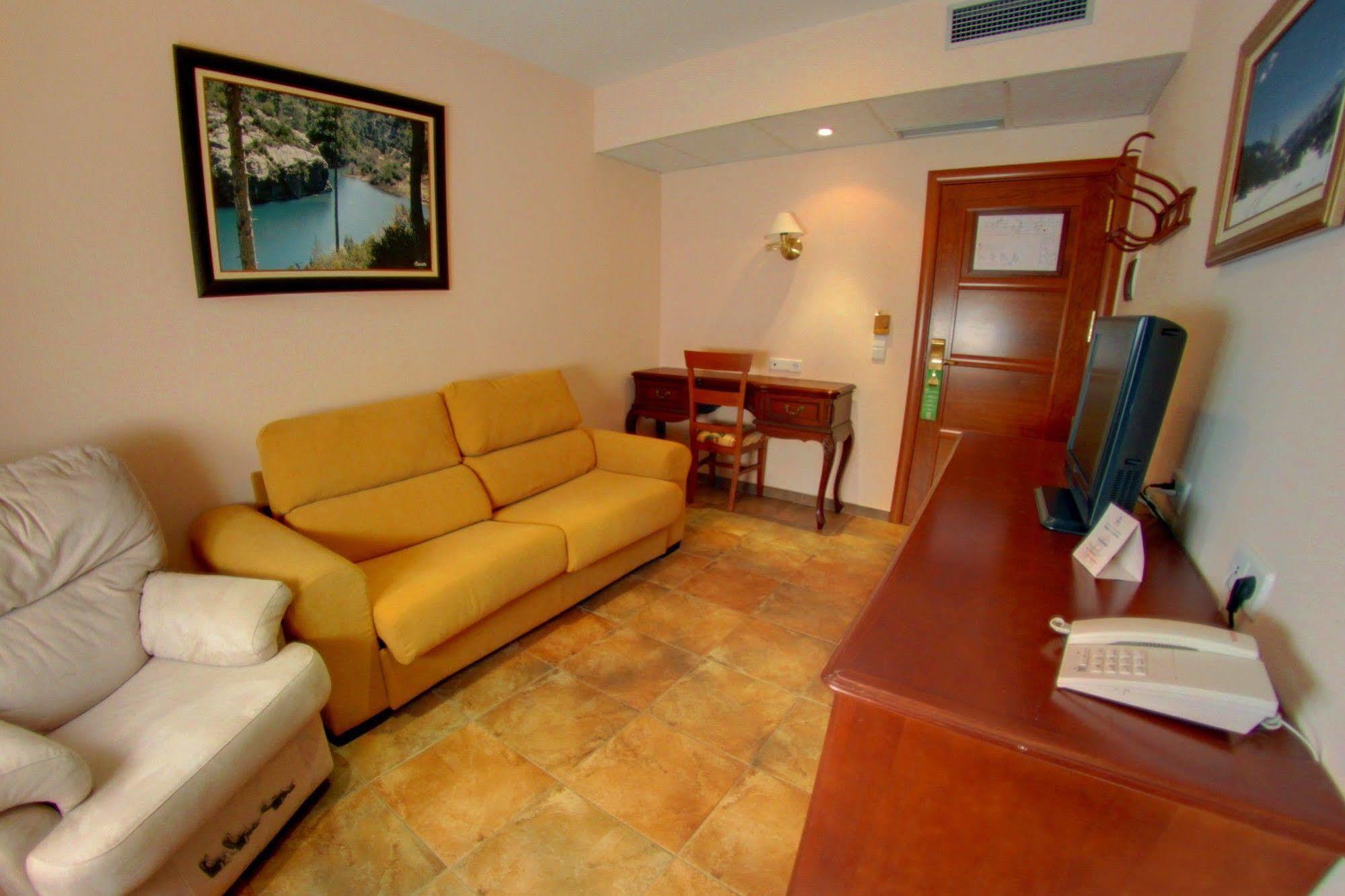 Hotel Balneario Parque De Cazorla Arroyo Frio Exterior photo